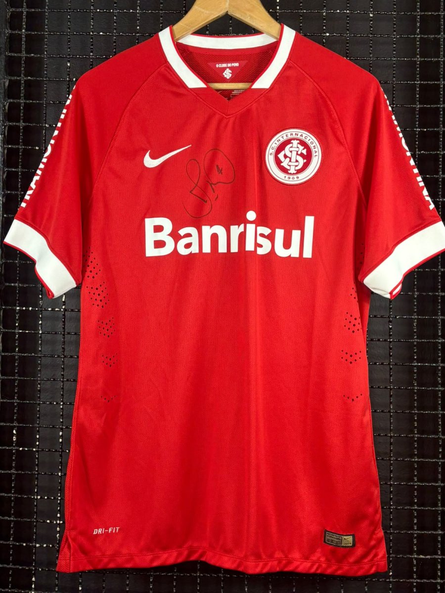 Camisa Internacional Nike 2014 Juan vermelha autografada